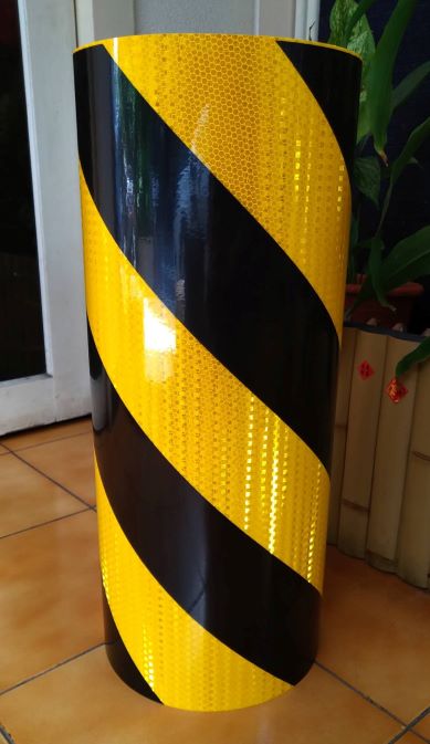 Twill yellow and black reflective sticker