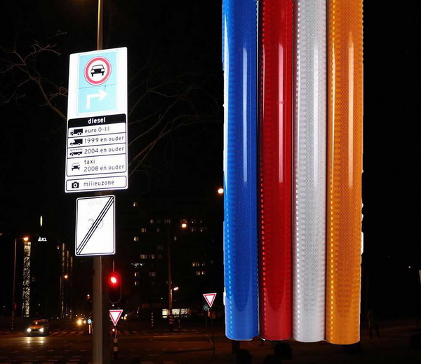 Retro Reflective Sheeting