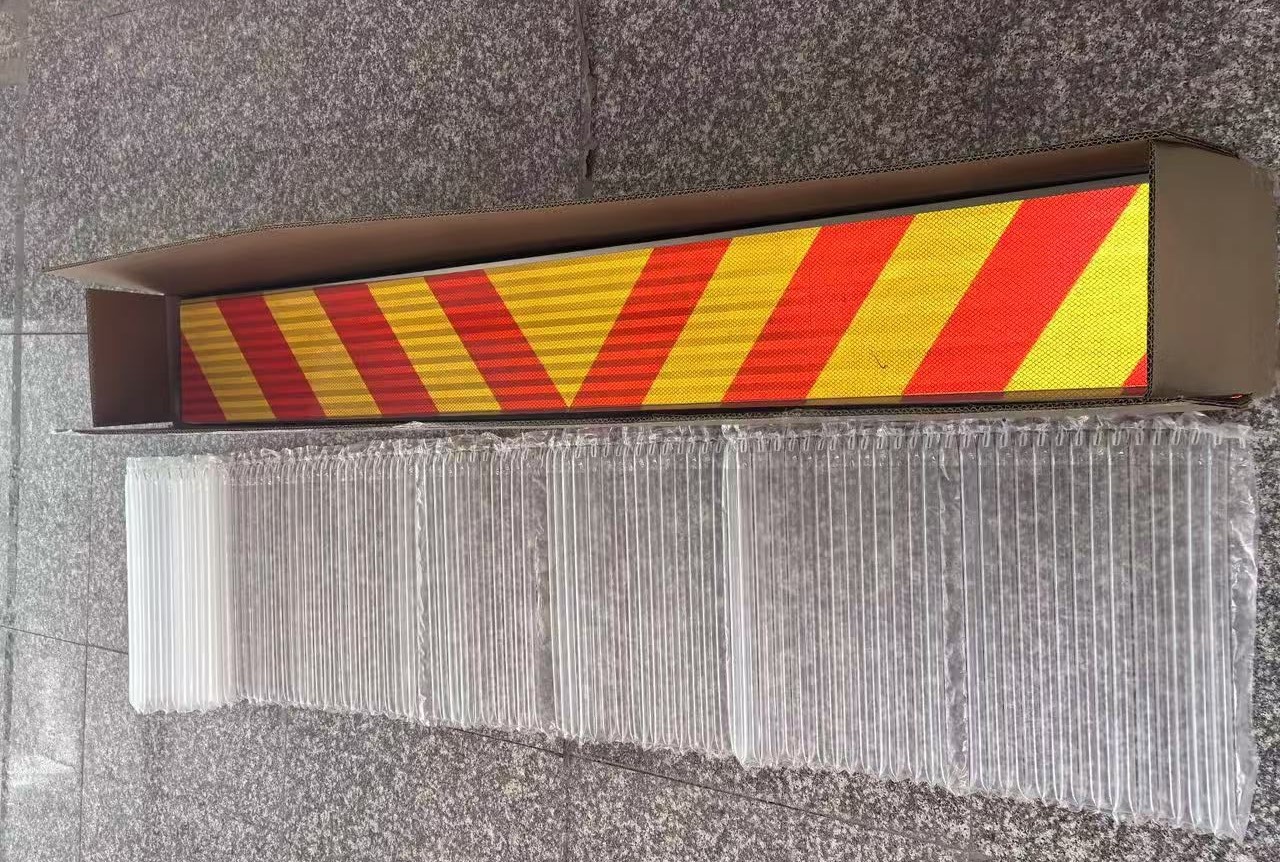 Reflective Chevron for tailgate