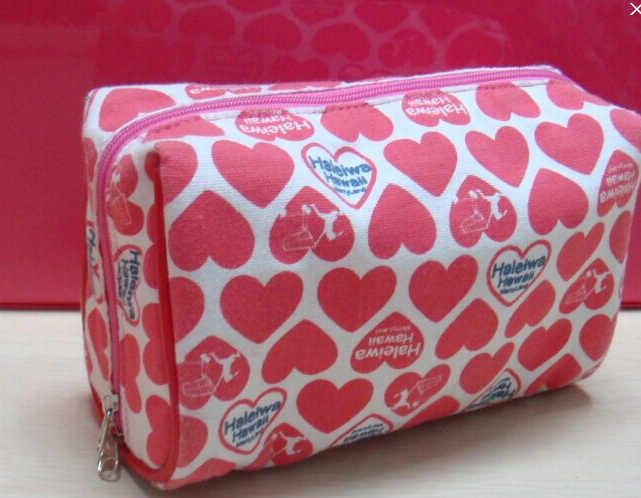 Cosmetic bag